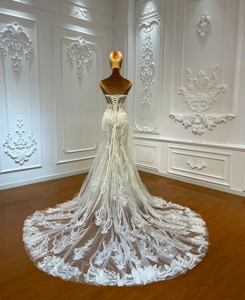 Strapless Ivory color Lace Mermaid Wedding Dress