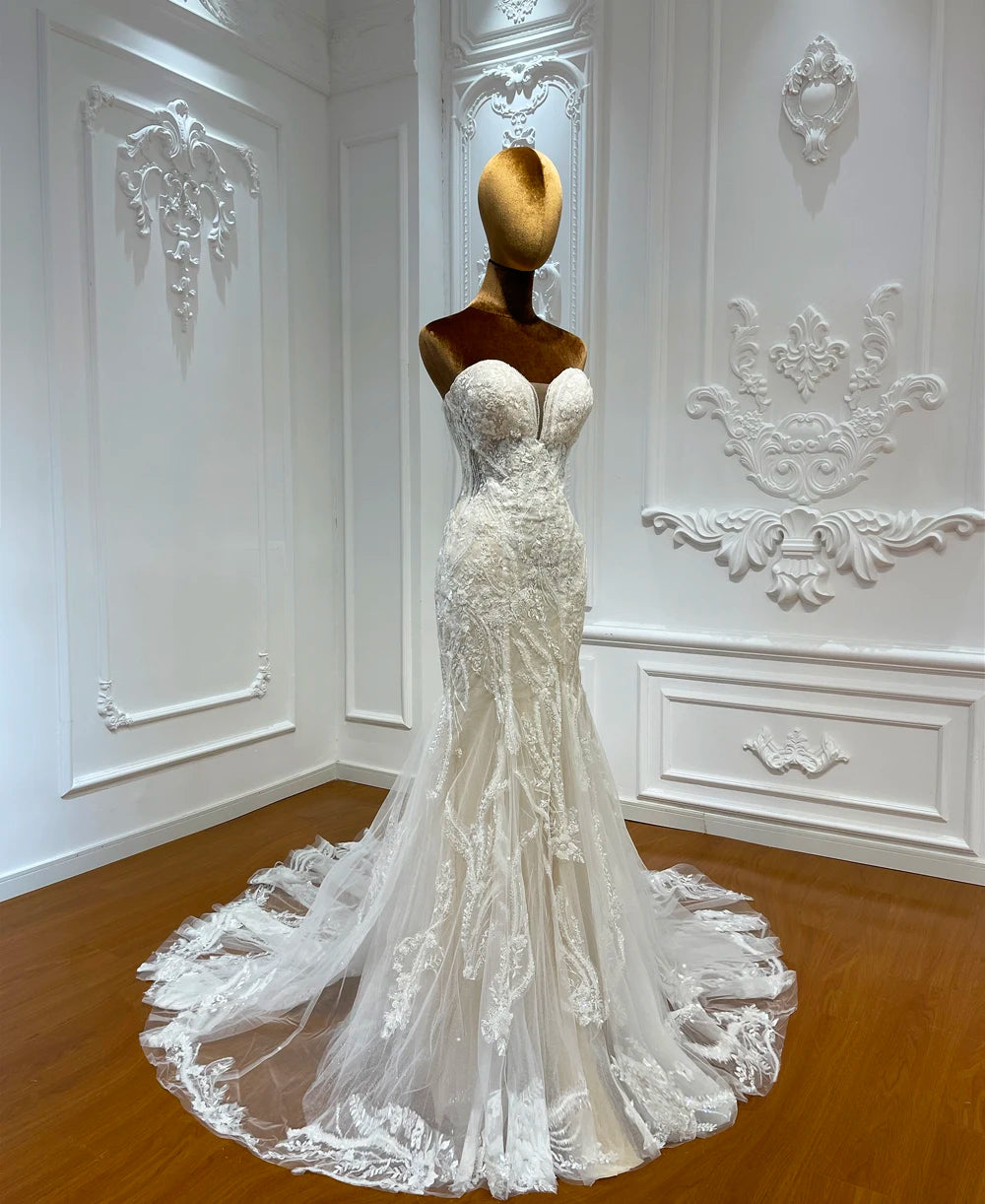 Strapless Ivory color Lace Mermaid Wedding Dress